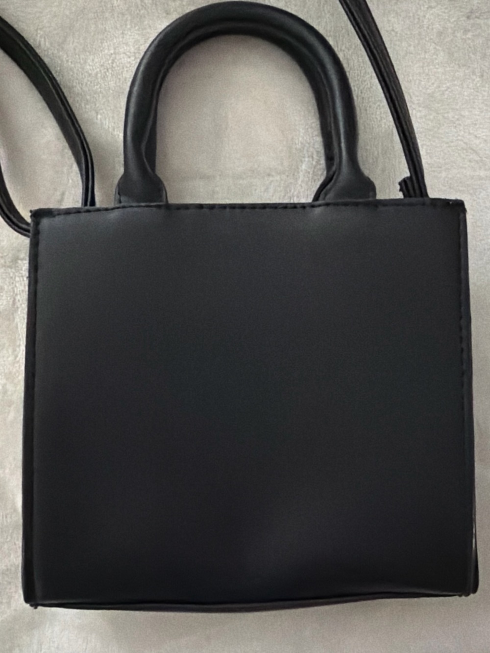 Minimalist Black Top-Handle Crossbody Bag - Sleek Everyday Tote